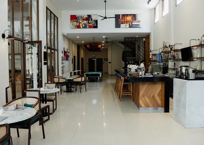 Esco Luxe Apartahotel