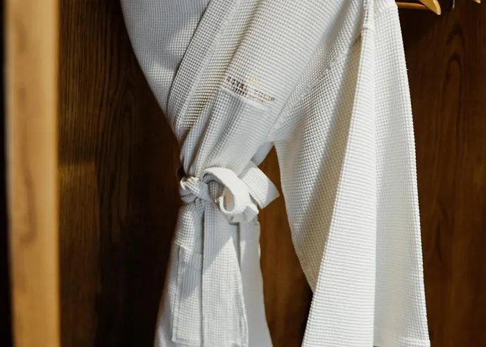Esco Luxe Apartahotel