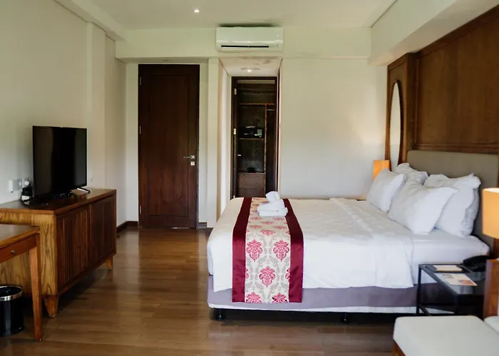 Esco Luxe Apartahotel